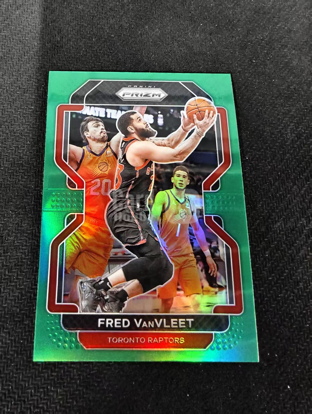 2021-22 Panini Prizm Fred VanVleet 弗雷德 范弗利特 范乔丹 猛龙 绿折 PZ 划痕 边角瑕疵 #232