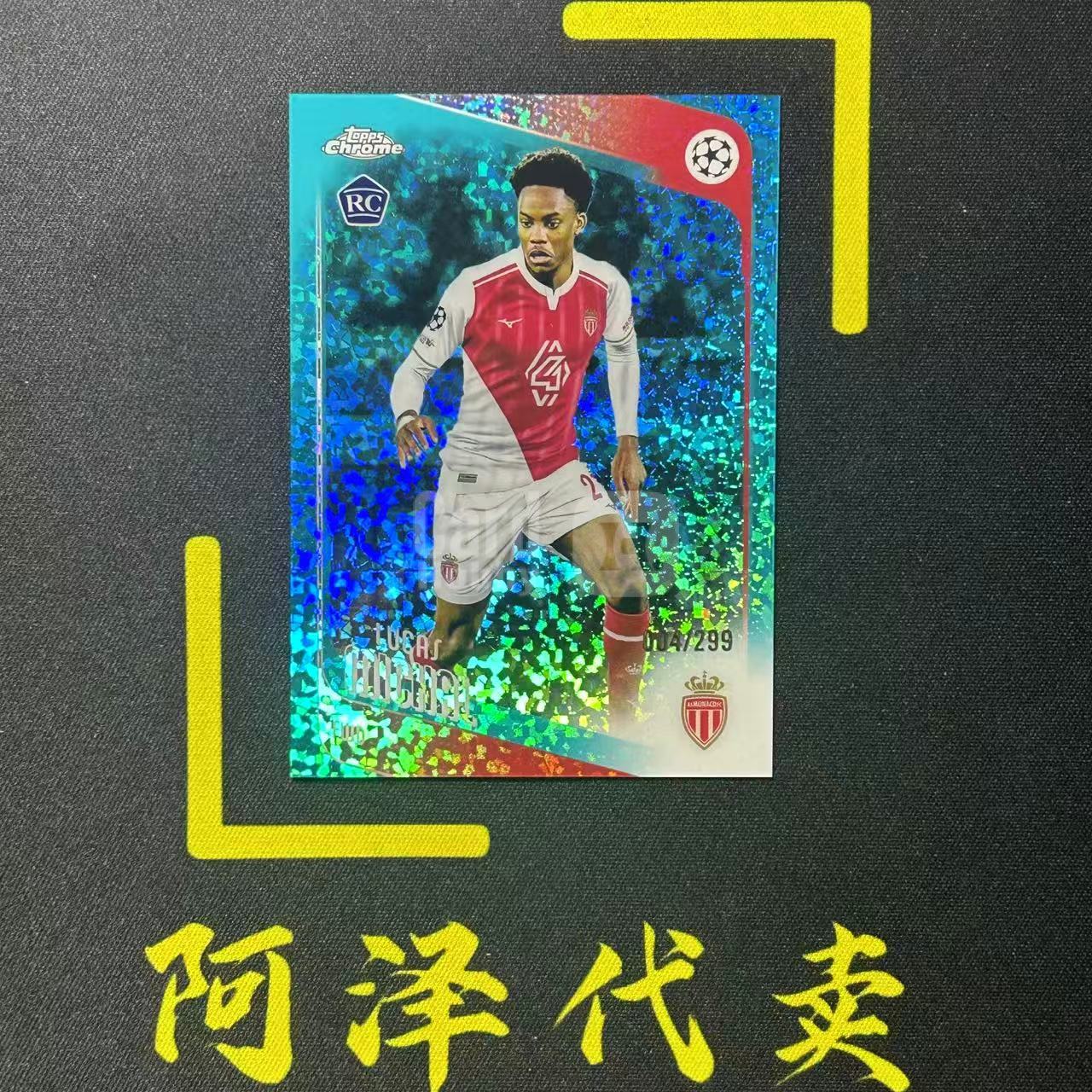 【阿泽代卖】2025-26 Topps 欧冠 Lucas Michal 卢卡斯 米沙尔 摩纳哥 法国 RC新秀 /299编 青碎冰 折射 带编 选图巨帅 细节如图-土曾