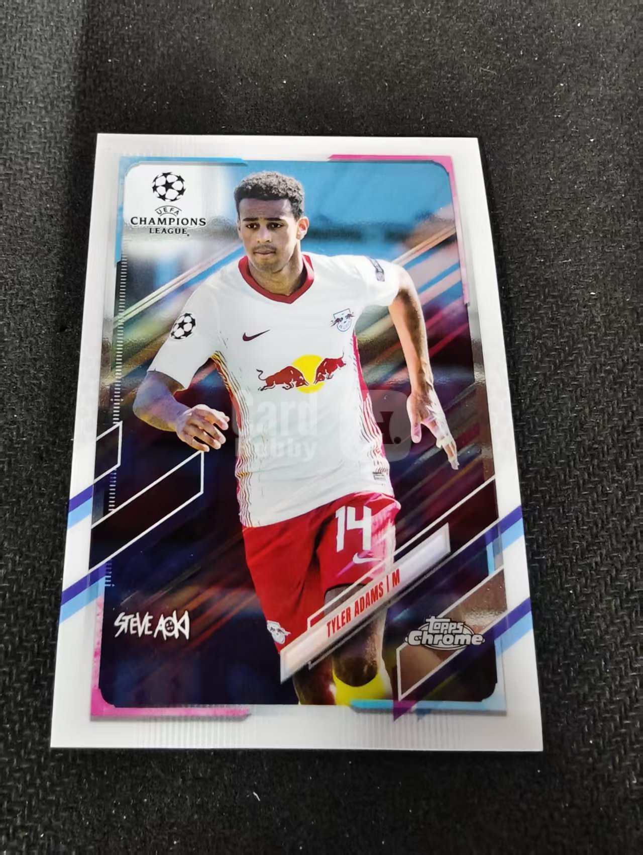 2021 Topps Chrome Tyler Adams 欧冠 莱比锡 泰勒亚当斯 199编 白折 瑕疵如图