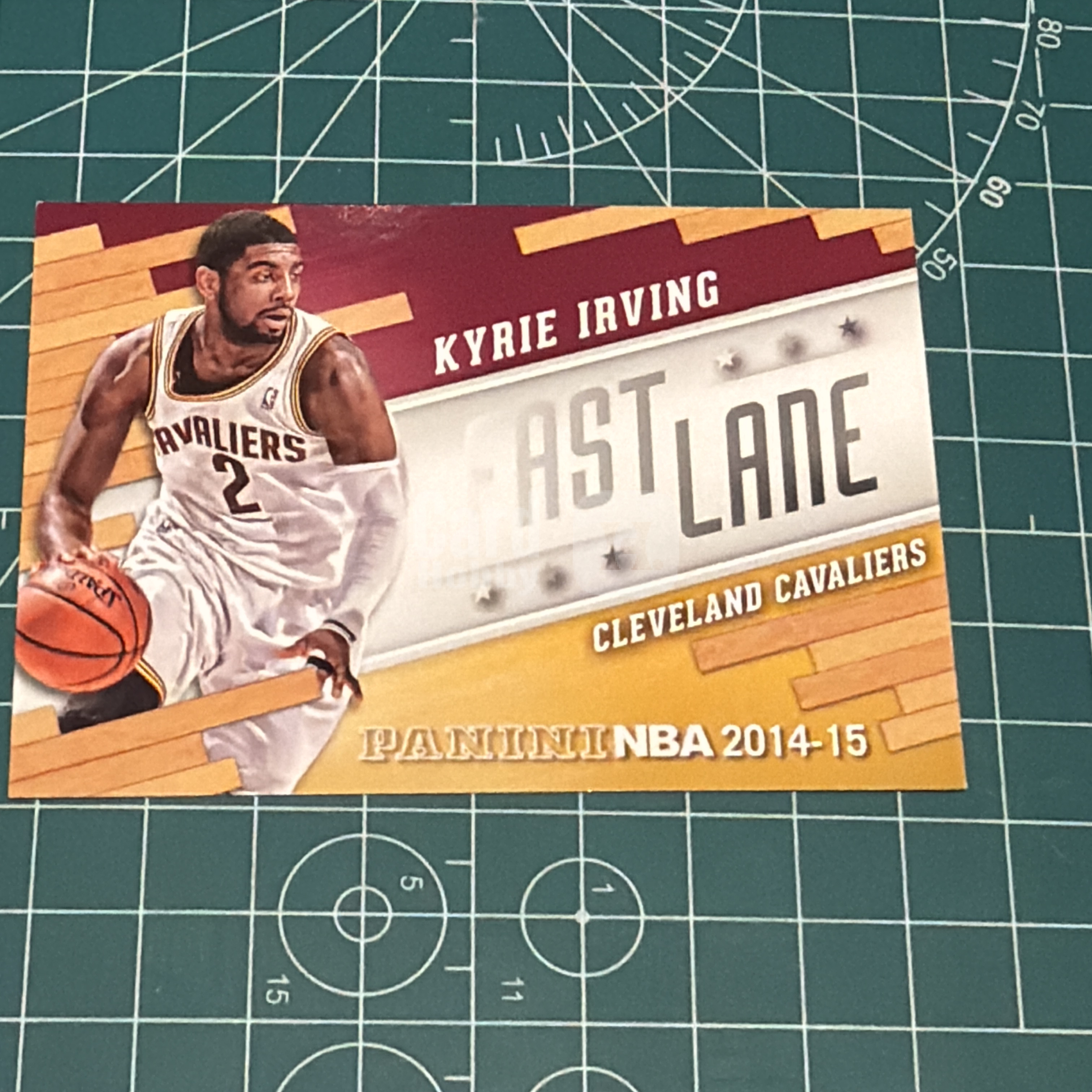 2014-15 Panini S.p.A Kyrie Irving 中雅图/中亚图 凯里欧文 横版特卡 快车道 Fast lane 老卡 绝版卡 稀有大比例 边瑕 水痕