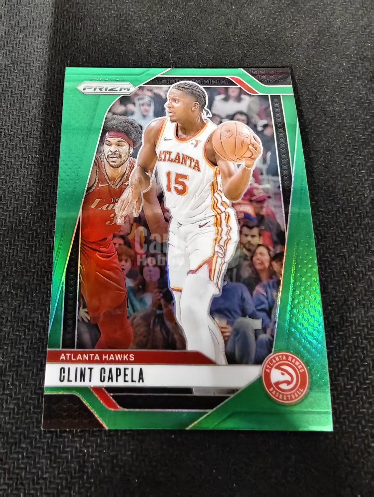 2024-25 Panini Prizm Clint Capela 老鹰队 克林特 卡佩拉 绿折 PZ 划痕 边角瑕疵 #161
