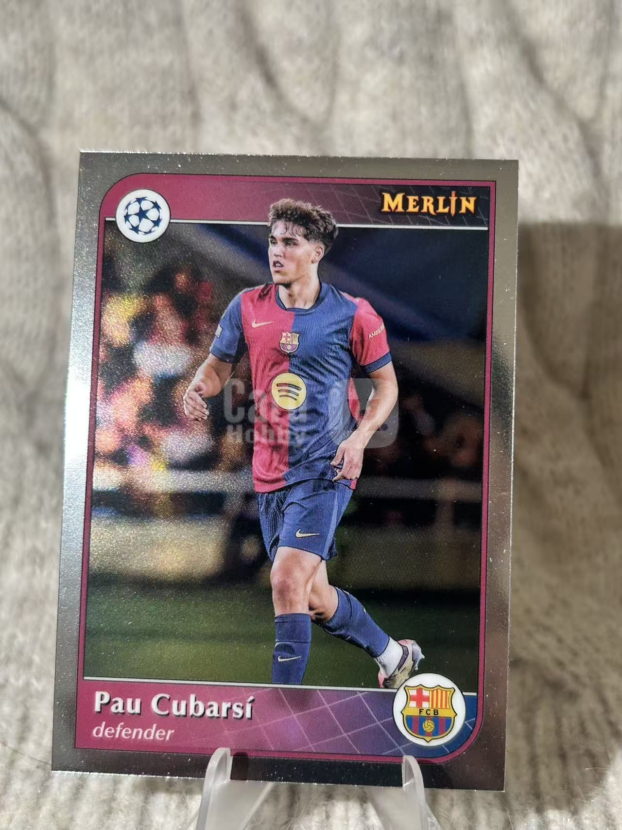 2024 Topps UEFA Champions League Pau Cubarsí 保・库巴西 巴萨后卫 潜力新星防守稳健 复古卡面颜值在线 凑套必备