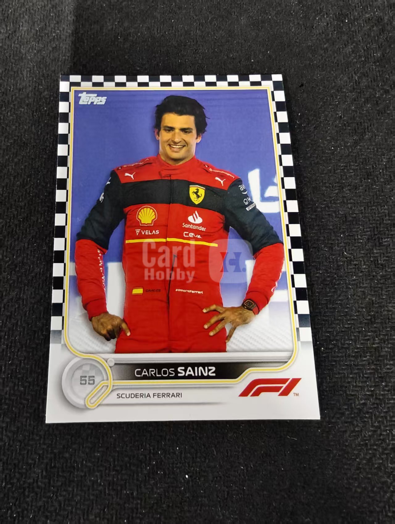 2022 Topps Chrome F1 Carlos Sainz 卡洛斯 塞恩斯 法拉利 黑白棋盘 划痕 边角瑕疵 @30