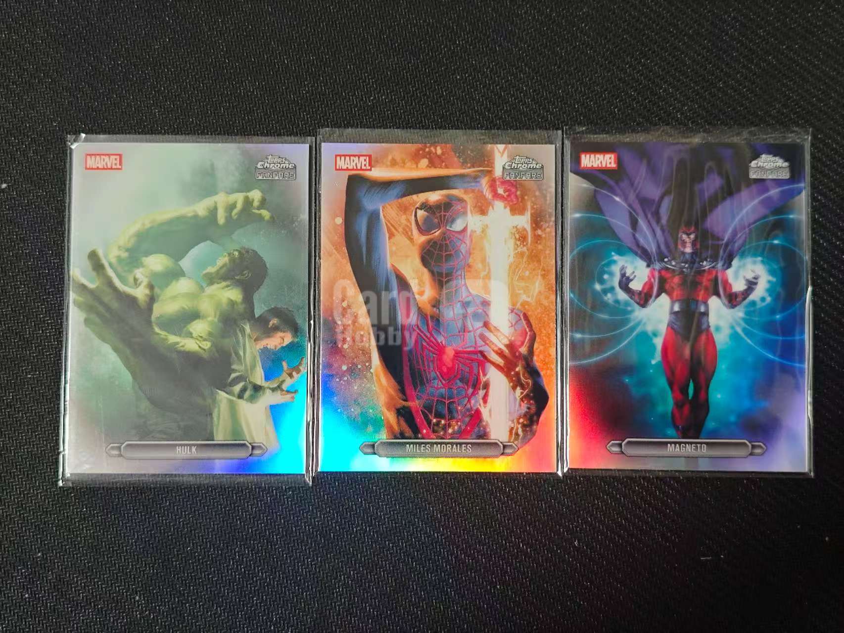 2026 Topps Chrome 漫威宇宙 Fanfare 【有品代卖】漫威 MARVEL 绿巨人浩克 蜘蛛侠迈尔斯・莫拉莱斯 万磁王 喝彩特卡 银折 SP 值得收藏 卡品如图/sushi